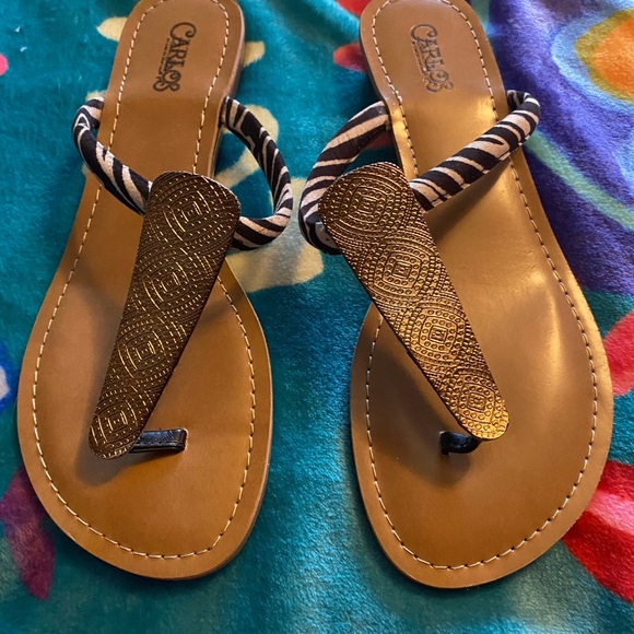 Carlos by Carlos Santana Brown and Black Sandals T-Strap Design - Picture 1 of 5